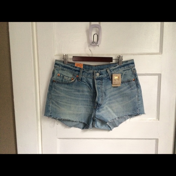 NWT Levi 501 shorts - Picture 1 of 2